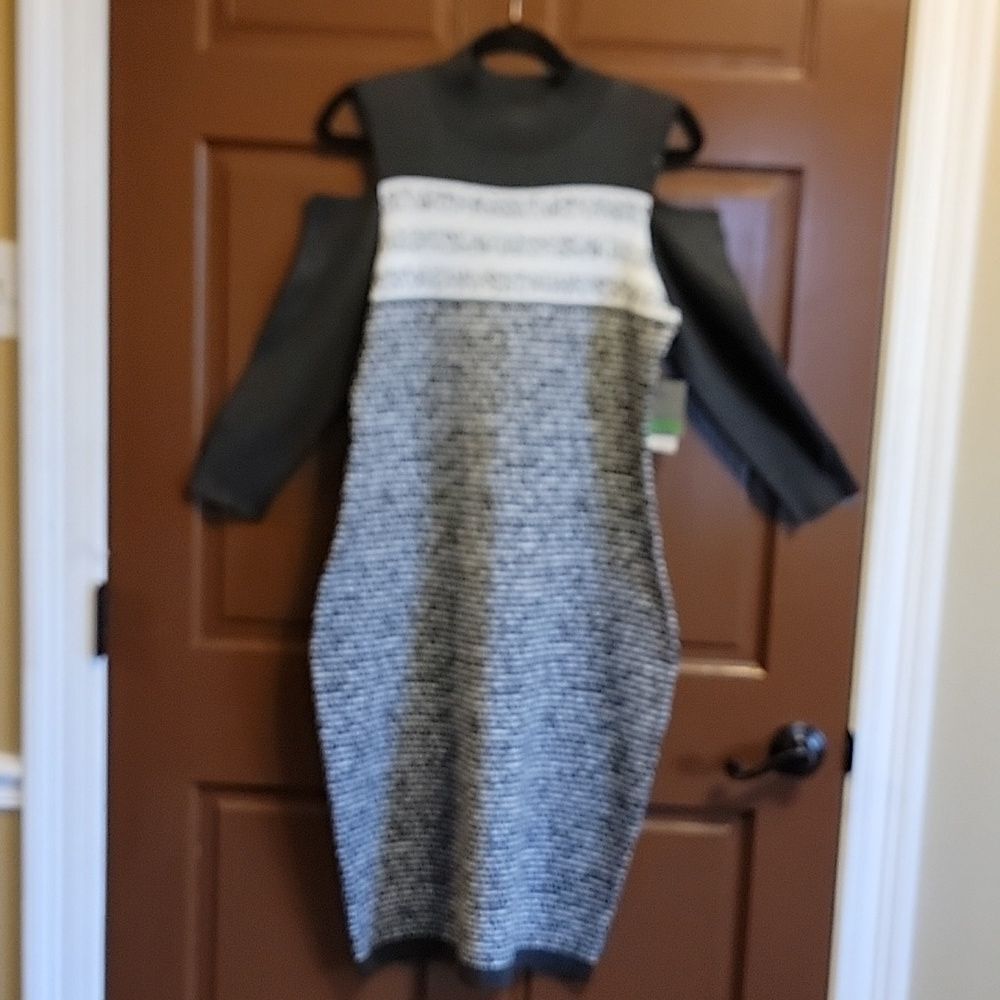 Danny & Nicole-Charcoal /iv cut out shoulder sweater dress Size L. NWT.